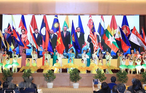 ASEAN 2020: Bao ve Ngoi nha chung ASEAN truoc dai dich COVID-19 hinh anh 1