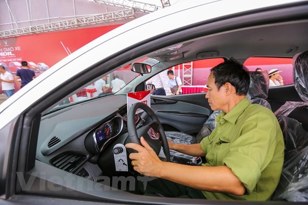 Du kien khung thoi gian ap dung muc giam 50% thue truoc ba voi oto hinh anh 1