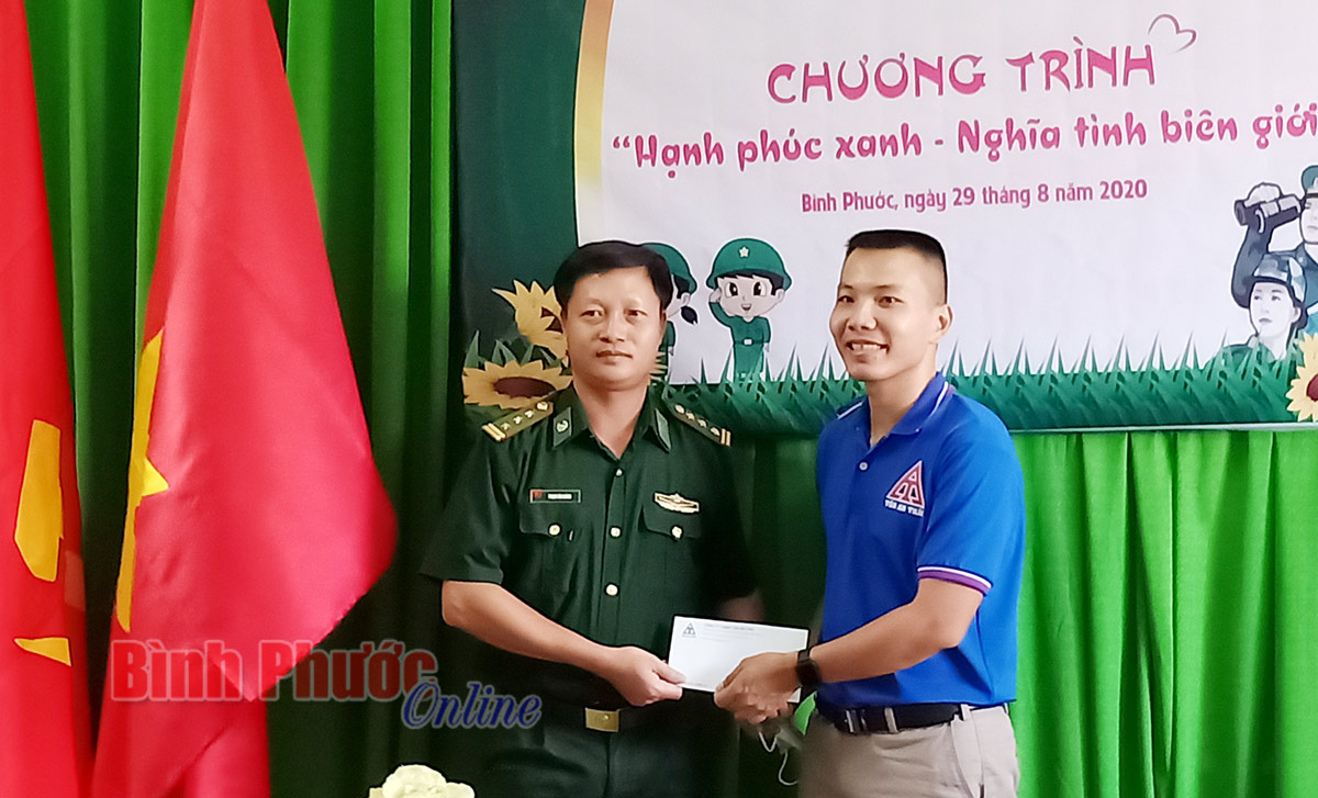 Hạnh phúc xanh, thắm nghĩa tình biên giới