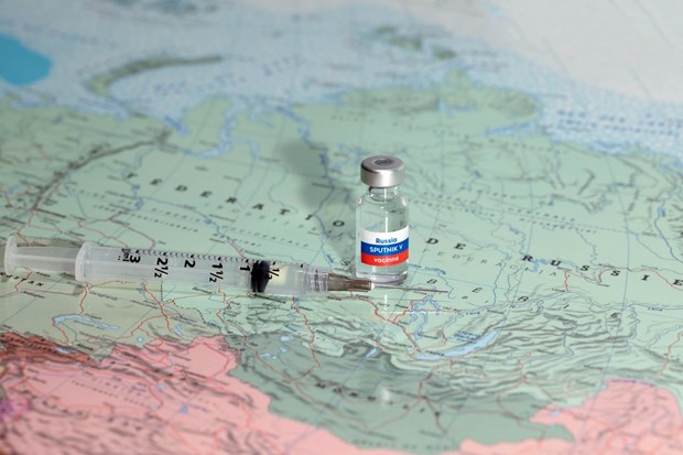 Nhieu bac sy Nga khong muon tiem vacxin phong COVID-19 trong nuoc hinh anh 1