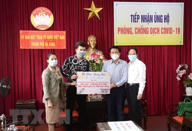 Dich COVID-19: Tiep nhan hon 4 ty dong ung ho Da Nang va Quang Nam hinh anh 1