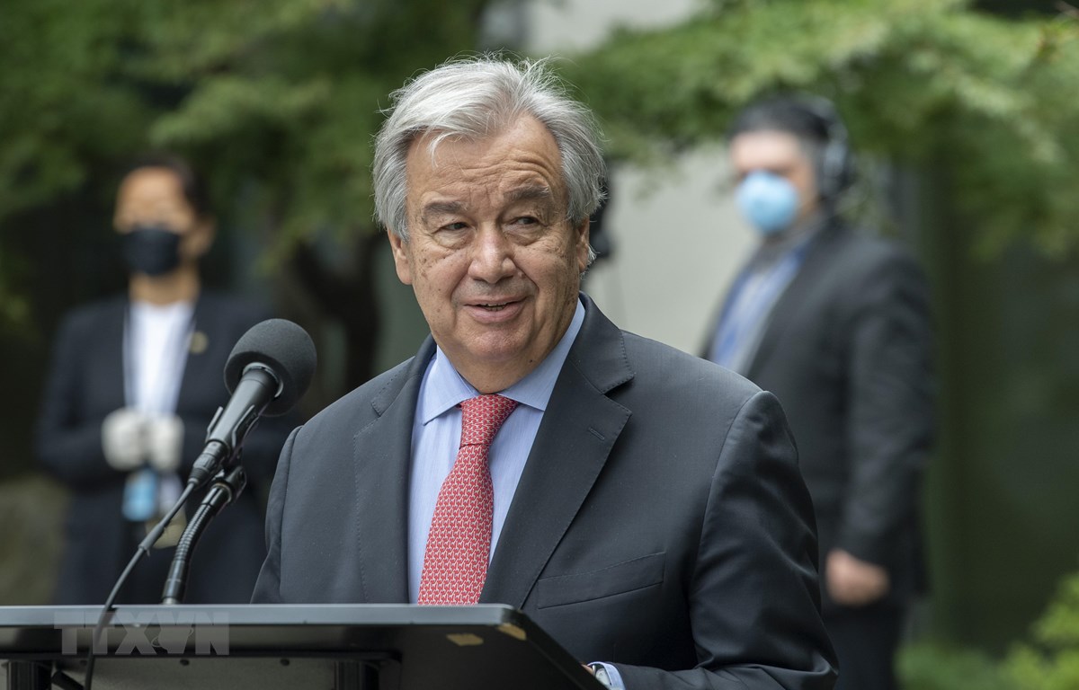 Tổng Thư ký Liên hợp quốc Antonio Guterres phát biểu tại buổi lễ. (Ảnh: Hữu Thanh/TTXVN)