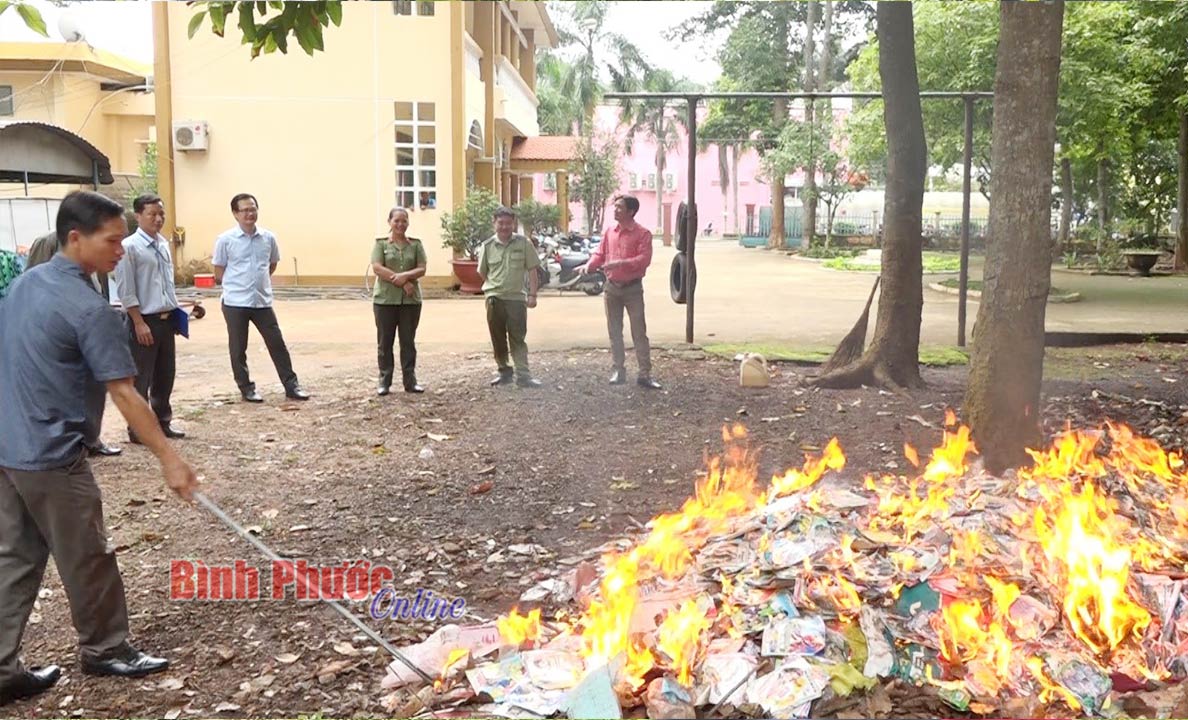 Bình Long tiêu hủy hơn 41.000 băng đĩa lậu