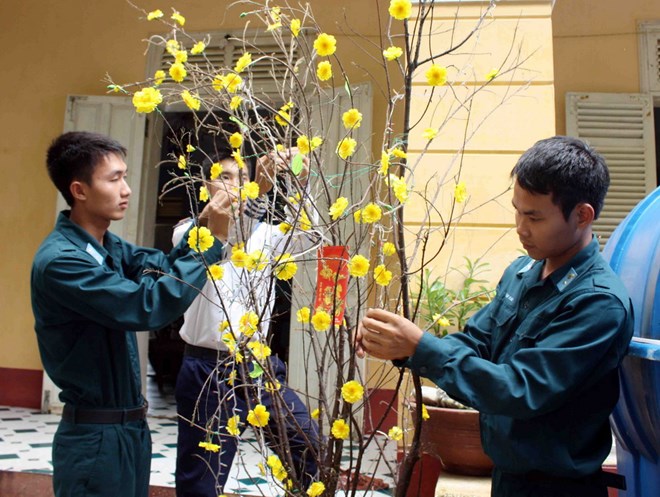 Các chiến sỹ ở đảo Trường Sa Lớn đang chuẩn bị đón Tết