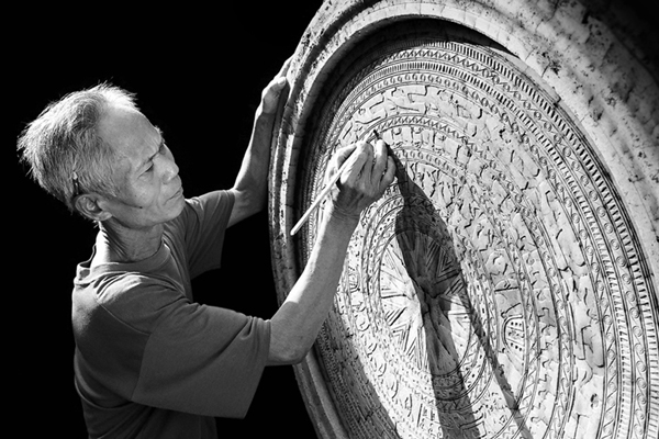 T&aacute;i hiện lịch sử