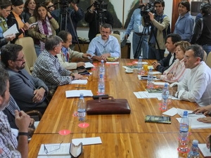 Đại diện FARC và Chính phủ Colombia