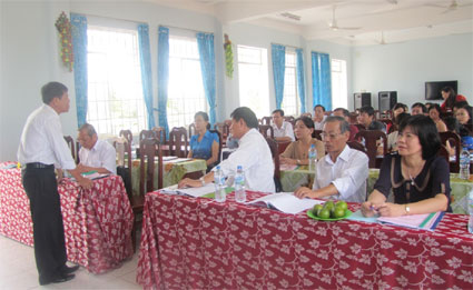 Kiểm tra chỉ tiêu giáo dục năm học 2012