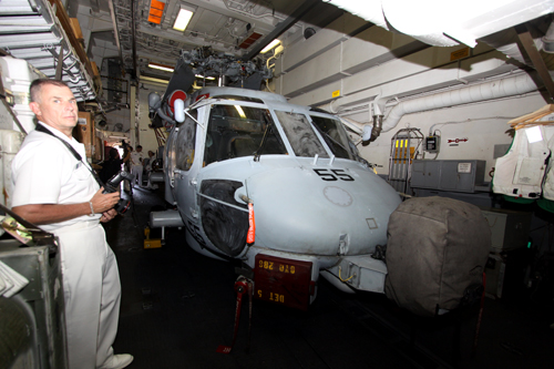 TÀU USS CHUNG HOON - ẢNH NGUYỄN TÚ