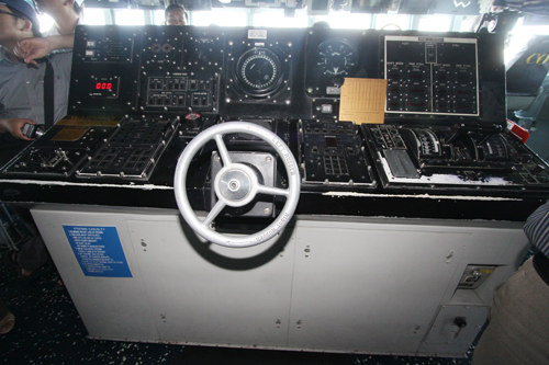 TÀU USS CHUNG HOON - ẢNH NGUYỄN TÚ