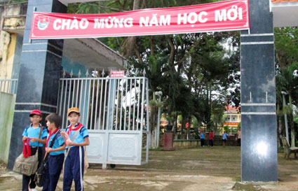 Lạm thu đầu năm học chưa có “thuốc đặc trị”