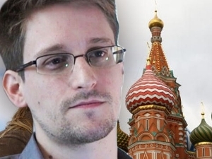 Cựu nhân viên CIA Snowden được phép lưu lại Nga