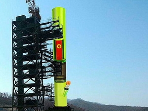Tên lửa tại bãi phóng Tonghae.
