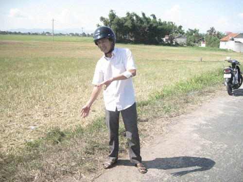 Đoạn đường thôn Đông Lộc nơi xảy ra vụ cướp vàng táo tợn