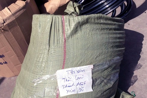 Một h&ocirc;i của trả lại đồ vật v&agrave; xin lỗi