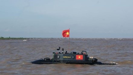 T&agrave;u ngầm Trường Sa thử nghiệm tr&ecirc;n biển cuối th&aacute;ng 5.