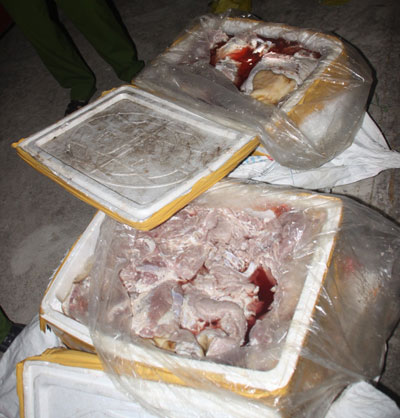 Xe giường nằm chở... gần 5 tạ &ldquo;thịt thối&rdquo; 2