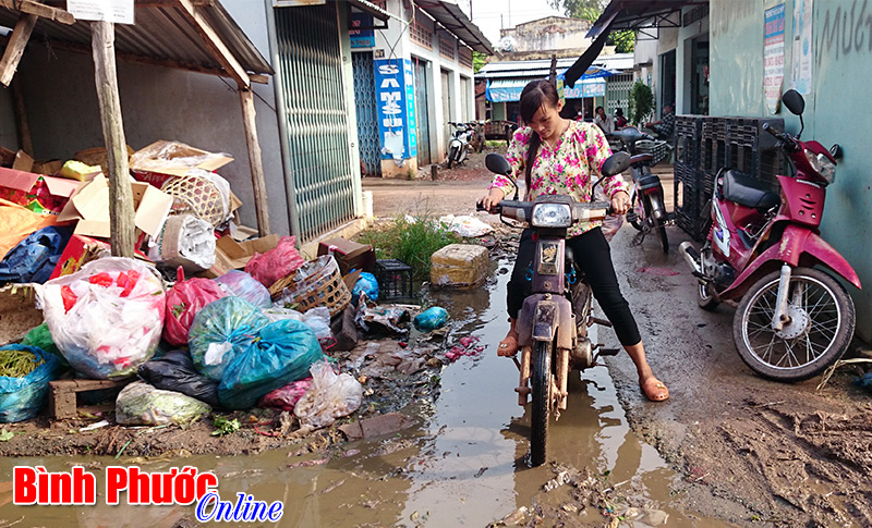 Chợ Minh Hưng gây ô nhiễm môi trường nghiêm trọng