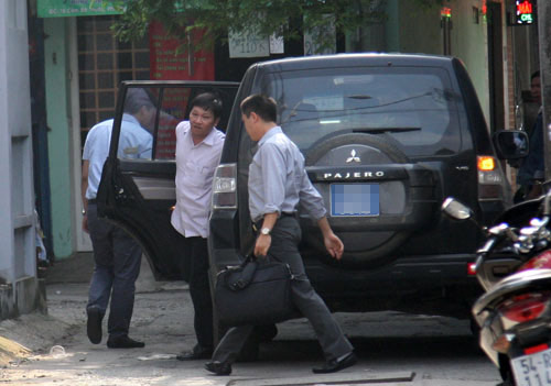 Kh&aacute;m x&eacute;t nơi ở c&aacute;c bị can &ldquo;cố &yacute; l&agrave;m tr&aacute;i&rdquo; tại Ng&acirc;n h&agrave;ng TMCP X&acirc;y dựng VN