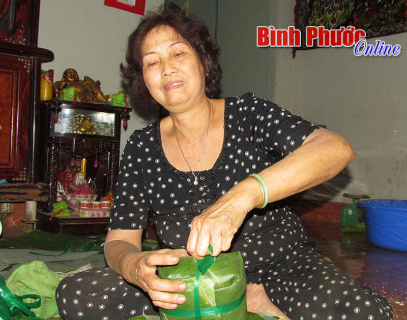 31 năm mưu sinh bằng nghề gói bánh