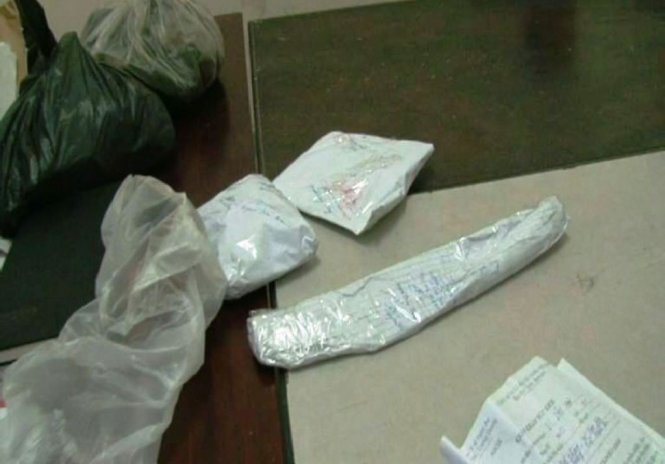 Tang vật v&agrave; hung kh&iacute; vụ &aacute;n