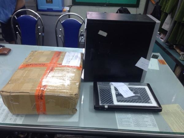 C&aacute;c tang vật do Hảo v&agrave; Thư sử dụng để viết b&agrave;i b&ocirc;i nhọ lực lượng c&ocirc;ng an bị thu giữ - Ảnh: C&ocirc;ng an Hải Ph&ograve;ng cung cấp