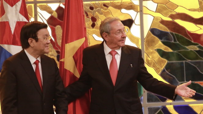 Sau lễ đón chính thức, Chủ tịch nước Trương Tấn Sang và Chủ tịch Raul Castro đã chủ trì cuộc hội đàm giữa đoàn đại biểu cấp cao hai nước  - Ảnh: V.V.Thành