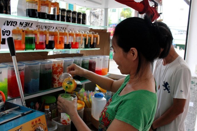 			Kinh doanh nhỏ lẻ trong chợ hoặc trên đường vv... cũng phải sử dụng hóa đơn điện tử?			