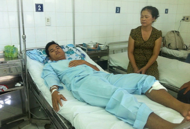 Anh Nguyễn Thương Hoài đang được điều trị tại bệnh xá công an tỉnh Tiền Giang - Ảnh: Hoài Thương