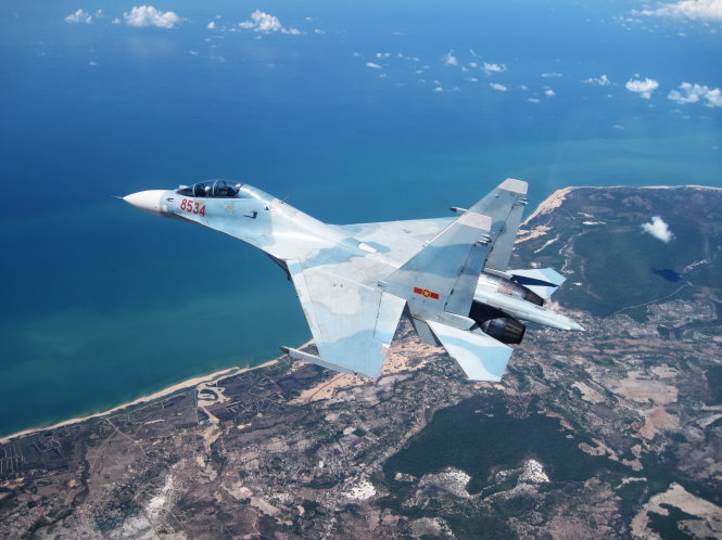 Bay ra Biển Đ&ocirc;ng - Ảnh: đại t&aacute; Trần Trọng Tuyến chụp từ Su-30MK2