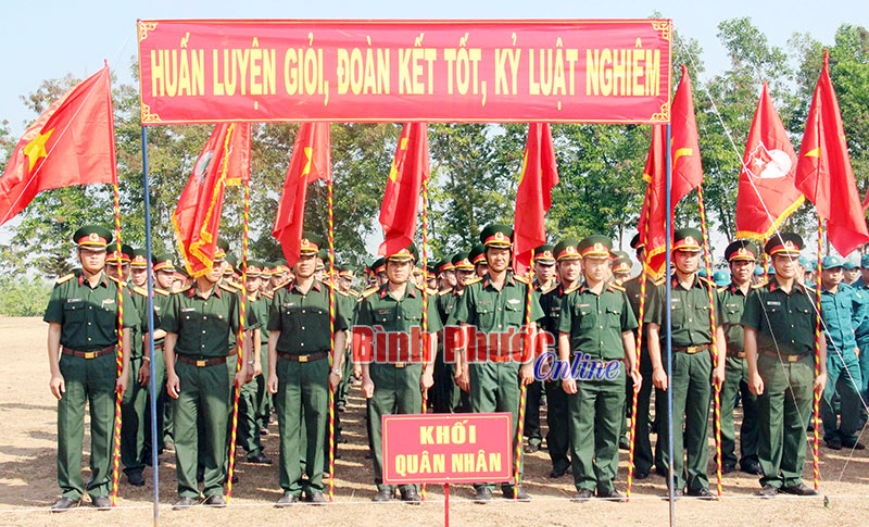 Cán bộ, chiến sĩ, công nhân viên và người lao động Binh đoàn 16 tại lễ ra quân