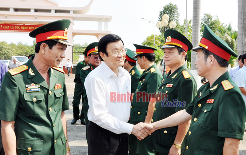 Chủ tịch nước thăm Binh đo&agrave;n 16