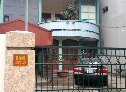 C&ocirc;ng sở Ban quản l&yacute; dự &aacute;n cải thiện m&ocirc;i trường đ&ocirc; thị Miền trung - Tiểu dự &aacute;n Thanh H&oacute;a cửa đ&oacute;ng im l&igrave;m, vắng b&oacute;ng người l&uacute;c 9 giờ 45 ph&uacute;t s&aacute;ng thứ 6 ng&agrave;y 19-2