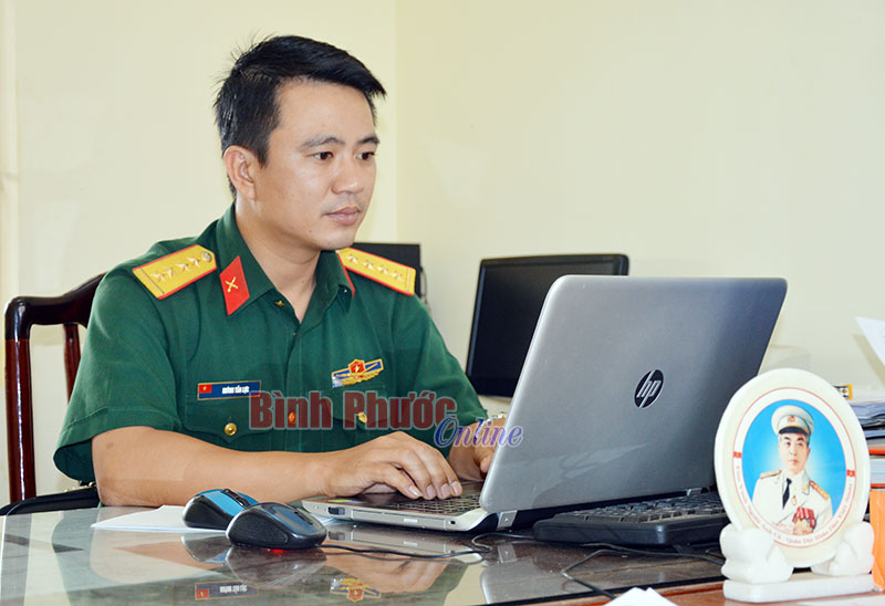 Đại &uacute;y Huỳnh Tấn Lực