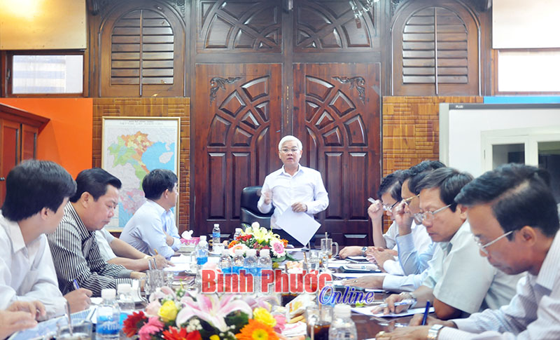 Đồng chí Nguyễn Văn Lợi, Bí thư Tỉnh ủy chỉ đạo tại buổi làm việc với Công ty cổ phần Hải Vương