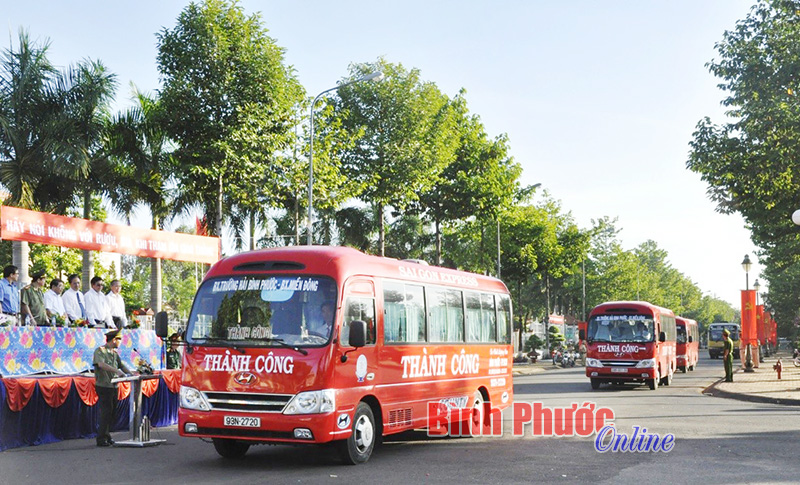 C&aacute;c doanh nghiệp kinh doanh vận tải hưởng ứng Năm An to&agrave;n giao th&ocirc;ng do Ban An to&agrave;n giao th&ocirc;ng tỉnh tổ chức