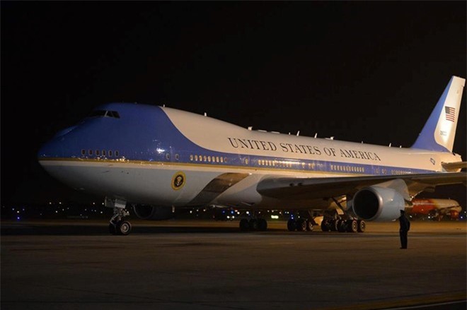 Tong thong Obama da den Ha Noi hinh anh 3