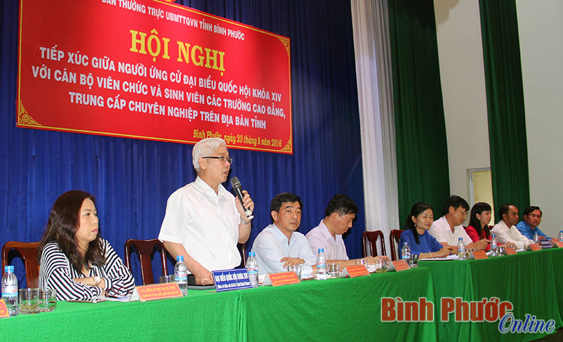 B&iacute; thư Tỉnh ủy Nguyễn Văn Lợi ph&aacute;t biểu tại buổi tiếp x&uacute;c