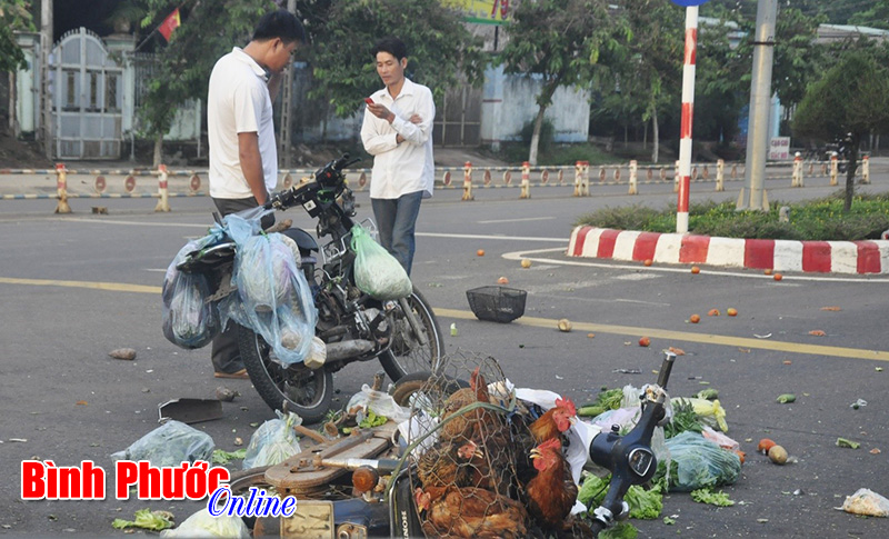 Tăng cường kiểm tra xử lý xe hết hạn đăng kiểm và niên hạn sử dụng