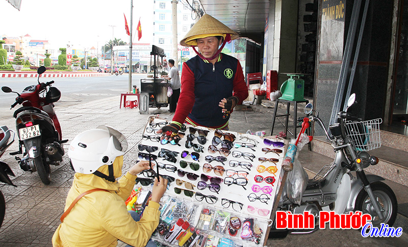 Những nghề “phơi nắng”