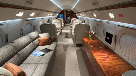 B&ecirc;n trong chuy&ecirc;n cơ N388AJ - Ảnh: T.L