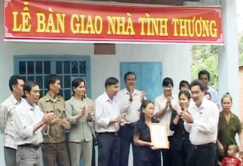 lễ bàn giao nhà tình thương