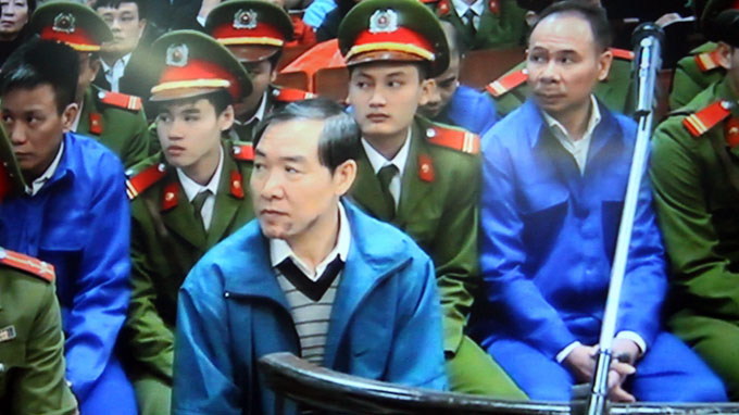 Bị cáo Dương Chí Dũng tại tòa sáng 14-12