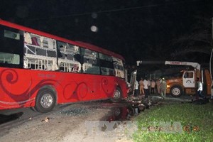 Tai nạn nghiêm trọng làm ba học sinh thương vong