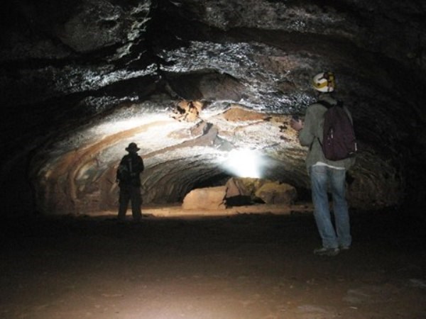 Ph&aacute;t hiện động dung nham d&agrave;i nhất Đ&ocirc;ng Nam &Aacute; ở tỉnh Đồng Nai. (Ảnh: CTV)