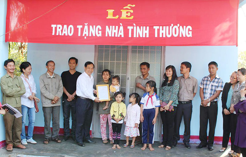 Những căn nhà ấm áp tình thương