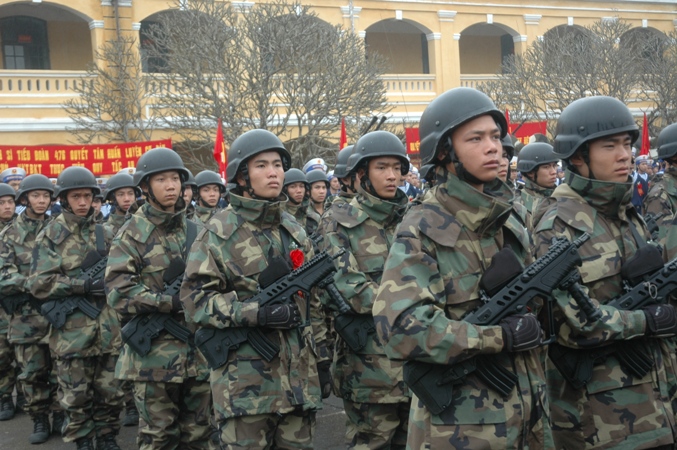 Trong năm qua, lực lượng HQĐB đ&atilde; được đầu tư c&aacute;c trang thiết bị vũ kh&iacute; hiện đại, từng bước đảm nhận tốt nhiệm vụ của Lữ đo&agrave;n trong t&igrave;nh h&igrave;nh mới.