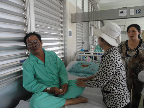 Vụ tạt axit 4 cán bộ, giáo viên: Lời kể của nạn nhân