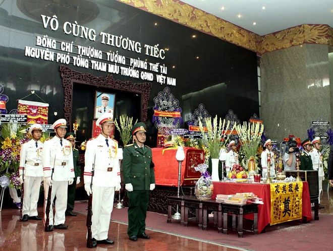 Linh cữu Thượng tướng Ph&ugrave;ng Thế T&agrave;i. (Ảnh: Thế Anh/TTXVN)