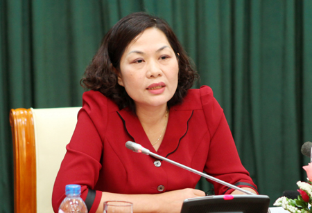 Bà Hồng là thành viên nữ duy nhất trong ban lãnh đạo của Ngân hàng Nhà nước.