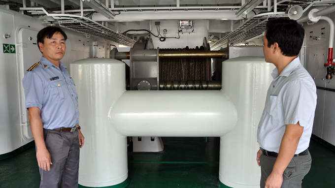 Hệ thống tời v&agrave; neo d&ugrave;ng để k&eacute;o, giữ c&aacute;c t&agrave;u kh&aacute;c khi thực hiện nhiệm vụ cứu nạn